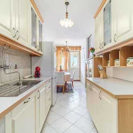 123 For Apartment *