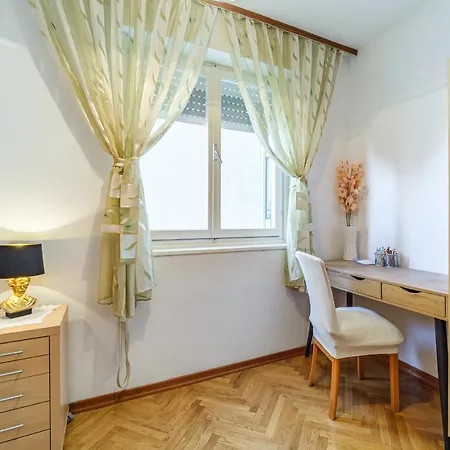 123 For Apartment Split